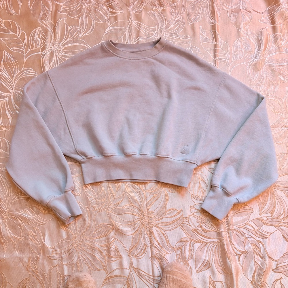 📣ANY 3 @ $33 - $6.99 ship📣 Light Blue Cropped Sweatshirt Dolman Sleeve - Size XS